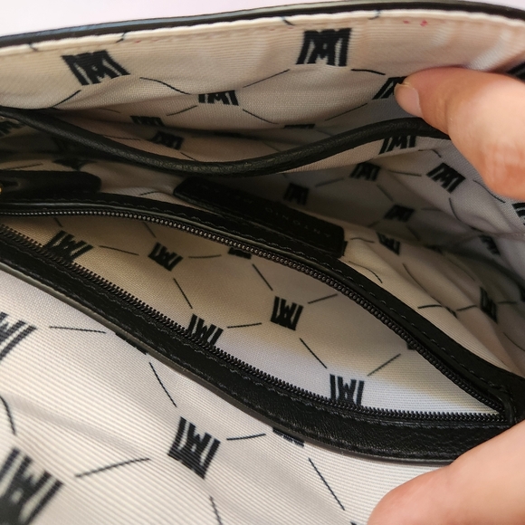 Convertable bag, crossbody/shoulder bag/clutch, by Antonio Melani - Picture 4 of 7